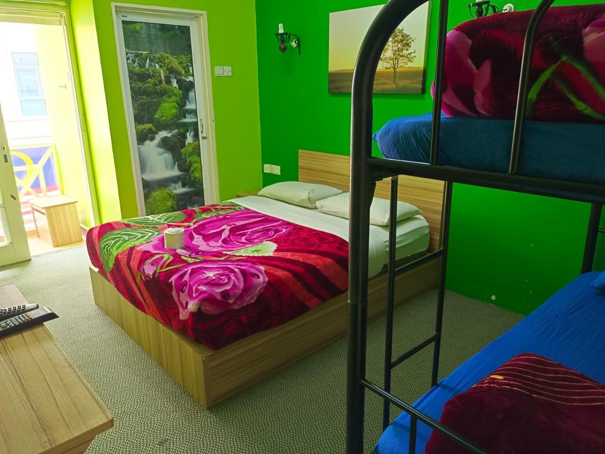 Ch Travellers Inn Тана Рата Екстериор снимка